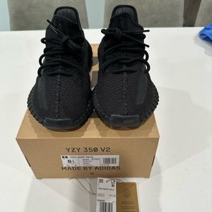 Yeezy Onyx
